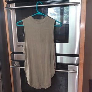 Silence and noise olive tank